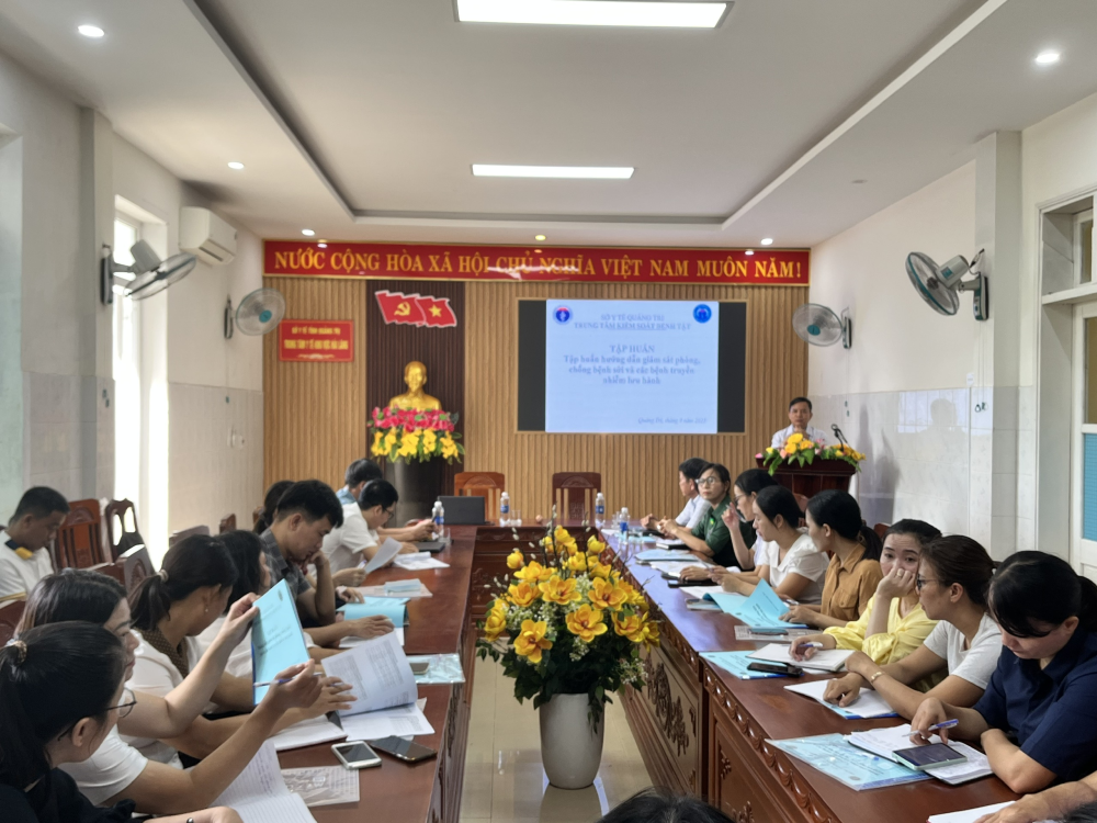 TẬP HUẤN HƯỚNG DẪN GIÁM SÁT PHÒNG, CHỐNG CÁC BỆNH TRUYỀN NHIỄM LƯU HÀNH  